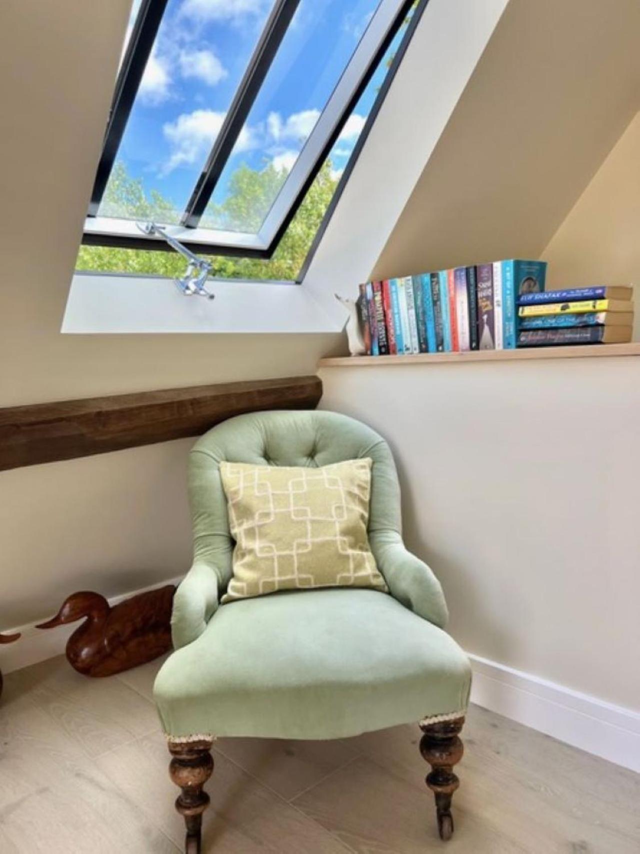 Villa Idyllic Secluded Hideaway With Countryside Views On The Edge Of The Cotswolds Hailey Exterior foto