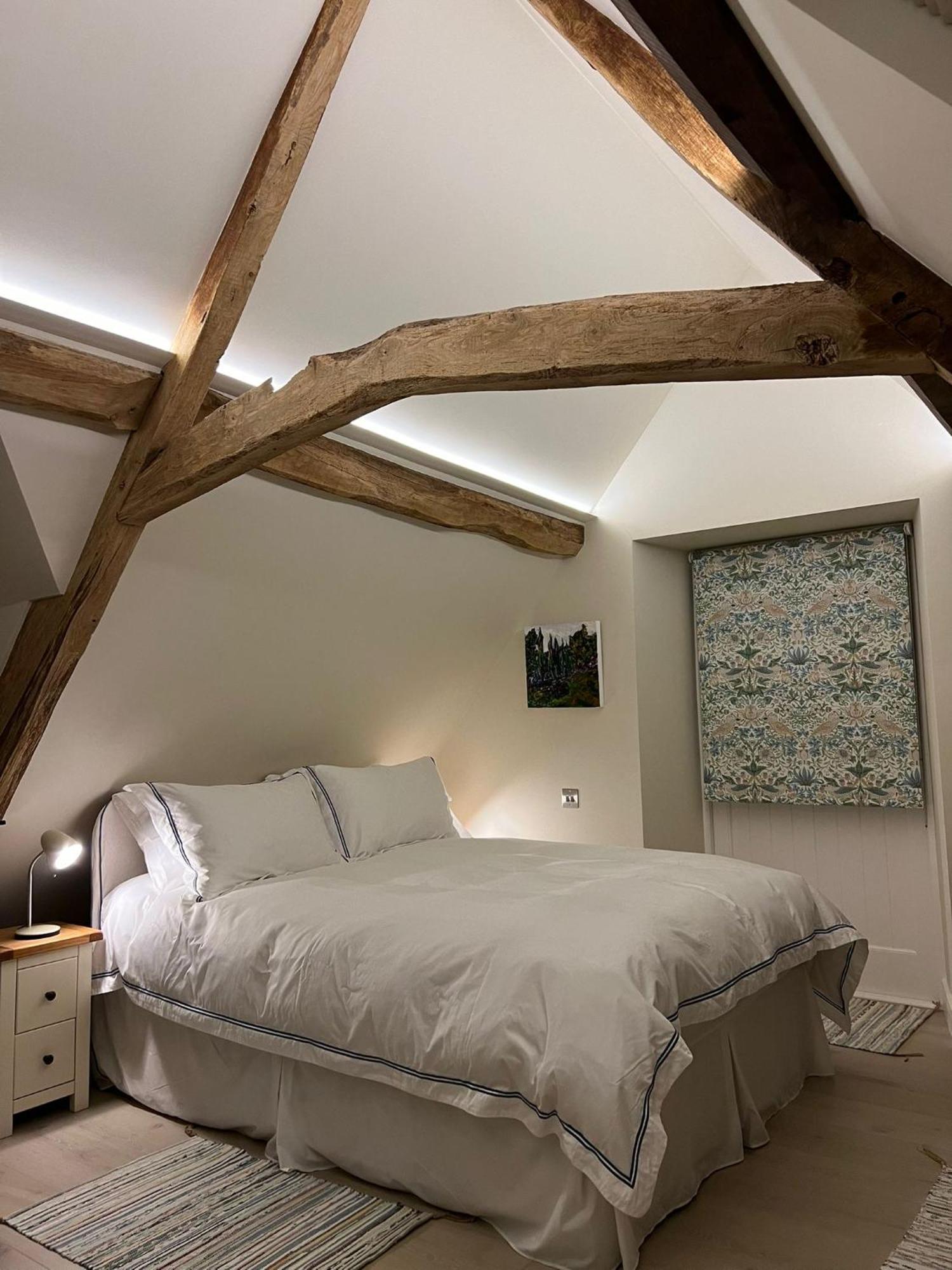 Villa Idyllic Secluded Hideaway With Countryside Views On The Edge Of The Cotswolds Hailey Exterior foto